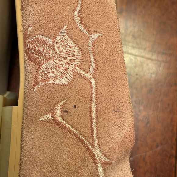 Huma Blanco pink suede embroidered flats size 10 - Picture 11 of 11
